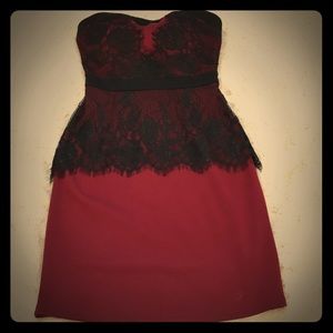 Strapless dress with laced “vintage”